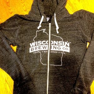 Wisconsin Brewing Company zip up